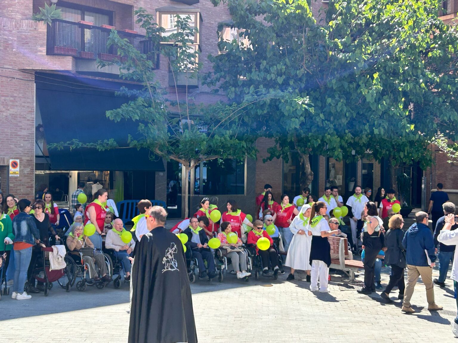 Colectivos asistentes al encuentro de sardinillas
